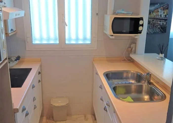 1 Bedroom Near The 아파트