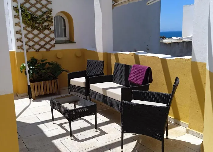 아파트 1 Bedroom Near The 베날마데나코스타